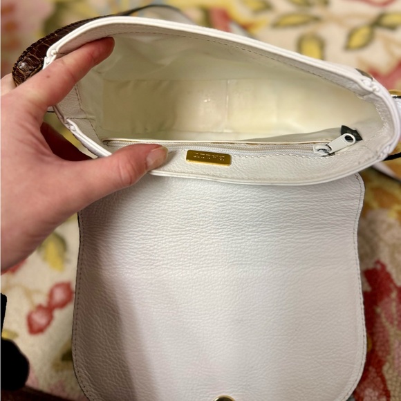 BALLY Vintage Two-Tone Leather Crossbody W/ Brown Croc Flap & Whte Pebbled Body - Picture 11 of 16